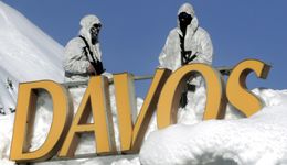 W Davos jak na wojnie: snajperzy na dachach, wozy opancerzone na drogach