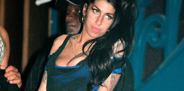 Rodzina Amy Winehouse niezadowolona z dokumentu o nieżyjącej gwieździe