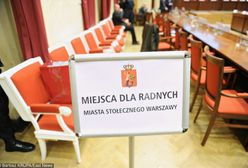 Warszawscy radni nie upamiętnią Jana Pawła II. PO-KO odrzuciła projekt