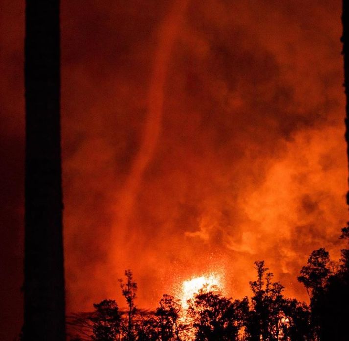 Tornado spotkało się z wulkaniczną lawą. Powstało niesamowite zjawisko