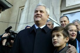 Wybory w Rumunii - obaj kandydaci po równo