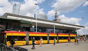 Warszawa. Pożar na Dworcu Centralnym, ogień pojawił się między torami