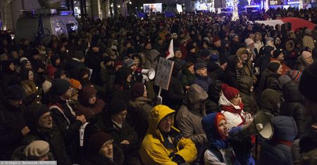 "Dziś sędziowie, jutro Ty!" Protest przeciw zmianom w sądownictwie w Warszawie