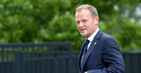 Tusk tweetuje o 3 maja. Wrzucił zdjęcie sprzed 36 lat