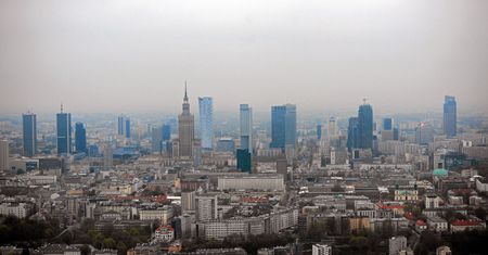 Smog Warszawa - 17 grudnia: zła jakość powietrza w stolicy, kryzysowa sytuacja w aglomeracji