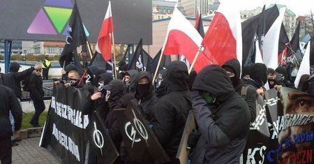 Zagraniczna prasa widziała w Warszawie tłumy faszystów. Mszczą się obrazy z przeszłości