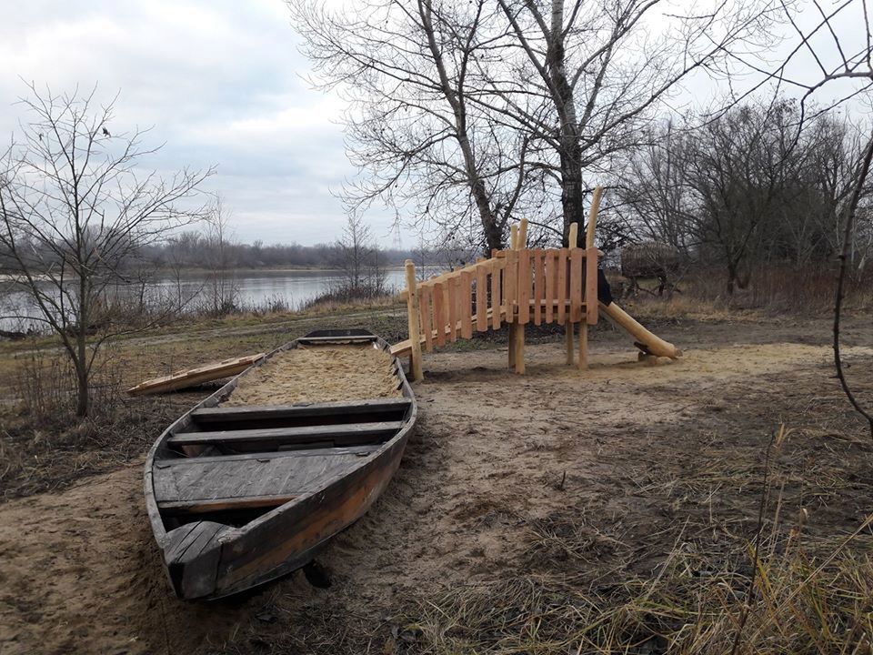 Nowa plaża w Warszawie otwarta w środku zimy. Mieszkańców Białołęki zaskoczył jej koszt