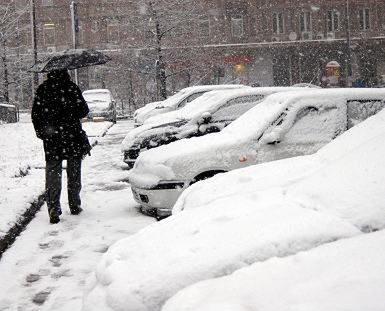Warszawa w śniegu - kolizje na drogach