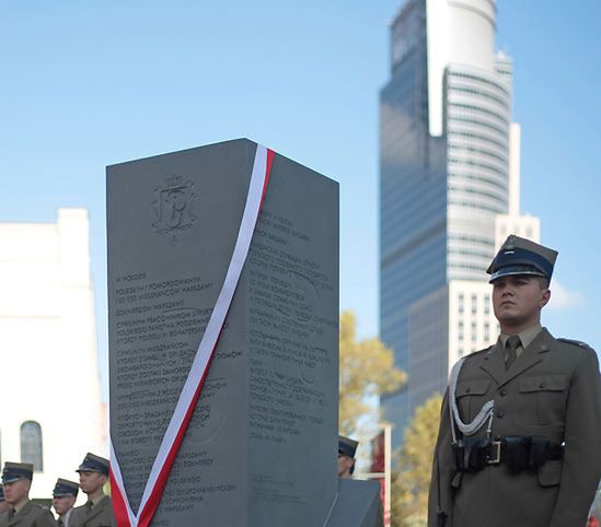 Odsłonięto pomnik ofiar Powstania Warszawskiego