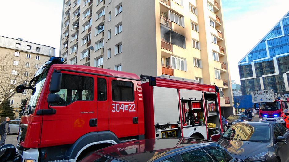 Warszawa. Pożar na Woli, nie żyje jedna osoba