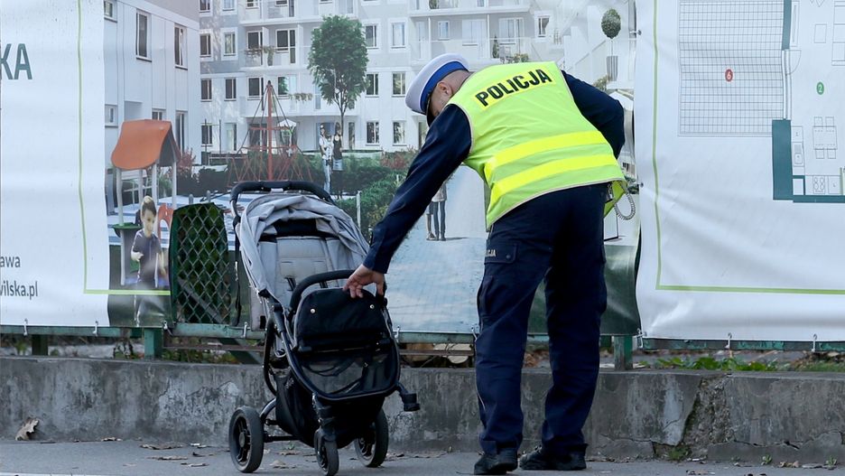 Warszawa. Żona ofiary wypadku na Bielanach: cieszę się, że właśnie tym razem idąc na spacer, zapięliśmy pasy poprawnie