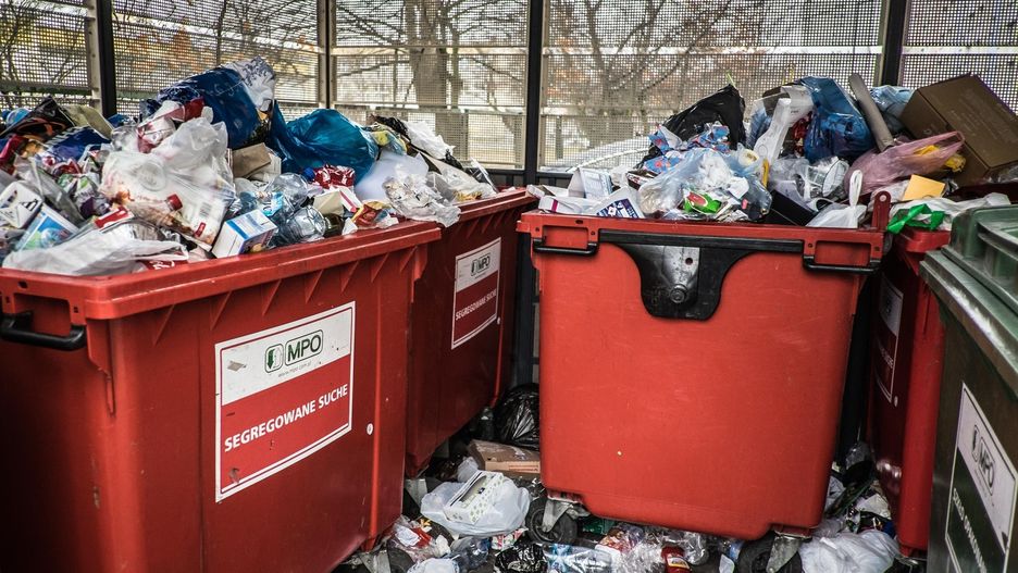 Śmietniki po świętach jak co roku będą pękać w szwach