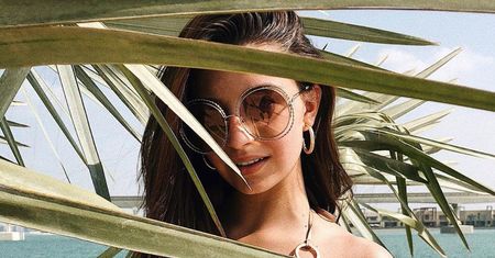 Tak odważnie jeszcze nie było. Julia Wieniawa w ekstremalnie skąpym bikini