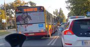 Warszawa. Na podwójnej ciągłej, przez przejście dla pieszych. Tak jeżdżą kierowcy autobusów