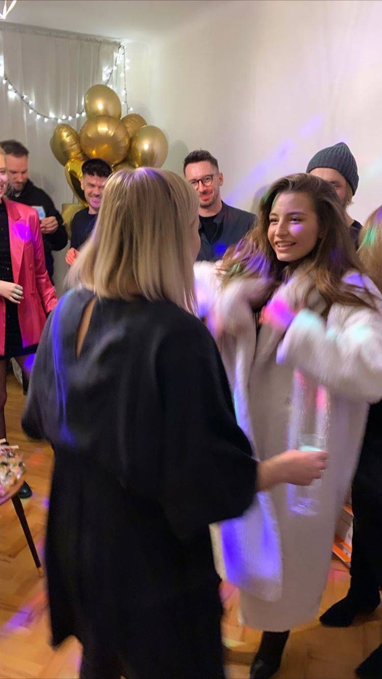 Julia Wieniawa – 21 urodziny, impreza niespodzianka