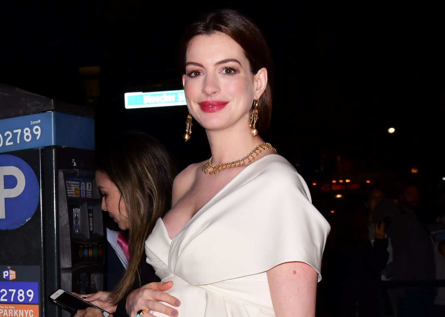 Anne Hathaway promuje nowy serial