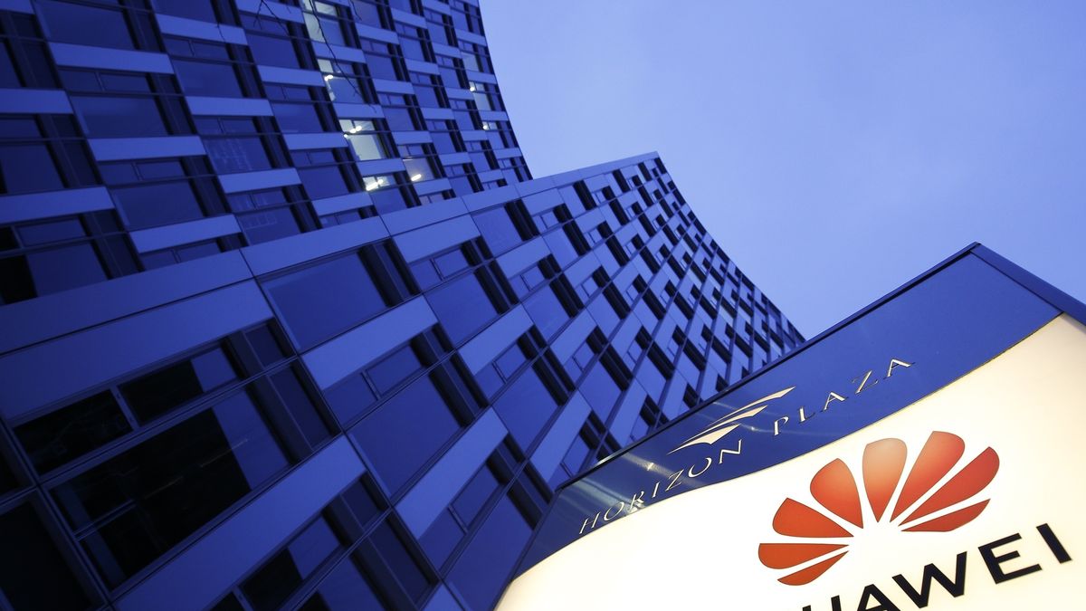 Huawei zainwestuje we Włoszech 3,1 mld dol.