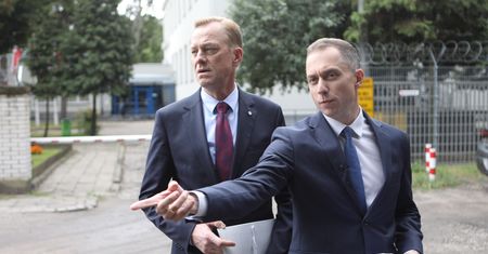 Podkomisja smoleńska: sam na sam z Macierewiczem. Cezary Tomczyk zdradza, jak wyglądało przesłuchanie