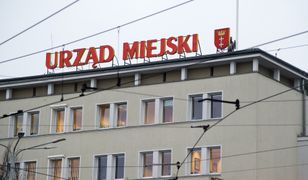 Ks. Sawicz pracuje w gdańskim urzędzie. "Adamowicz go znał"