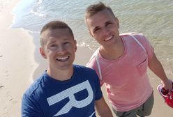 Jakub i Dawid - słynna para gejów wytknęła ministrowi Błaszczakowi największe seks skandale w polityce