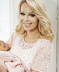 Katie Piper: ofiara ataku kwasem pokazała córkę!