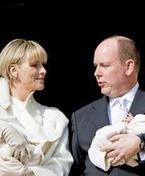 Księżna i książę Monako pokazali oficjalnie bliźnięta