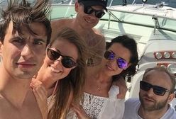 Jarosław Bieniuk na jachcie z przyjaciółmi. Powoli wraca do życia