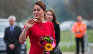 Księżna Kate ukrywa ciążowy brzuszek