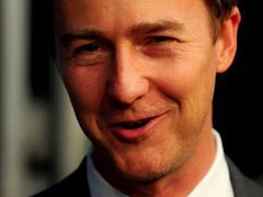 Edward Norton się ożenił!