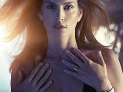 Cindy Crawford - figura (nadal) jak marzenie