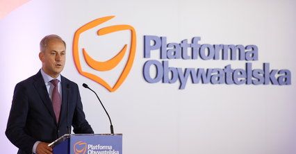 Politycy zmieniają partie jak rękawiczki. Sensacyjne transfery ostatnich lat