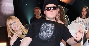 Donatan wdał się w bójkę, by obronić Rodowicz?