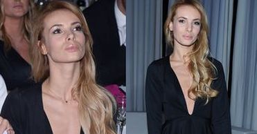 Izabela Janachowska w sukience z bardzo odważnym dekoltem!
