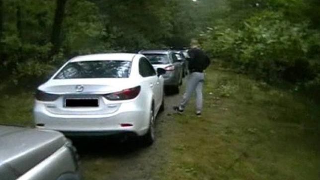 Przed meczem Puszczy Niepołomice ze Stomilem Olsztyn grupa mężczyzn starła się z policją