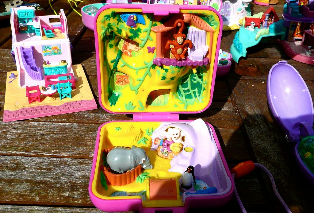 Polly pocket