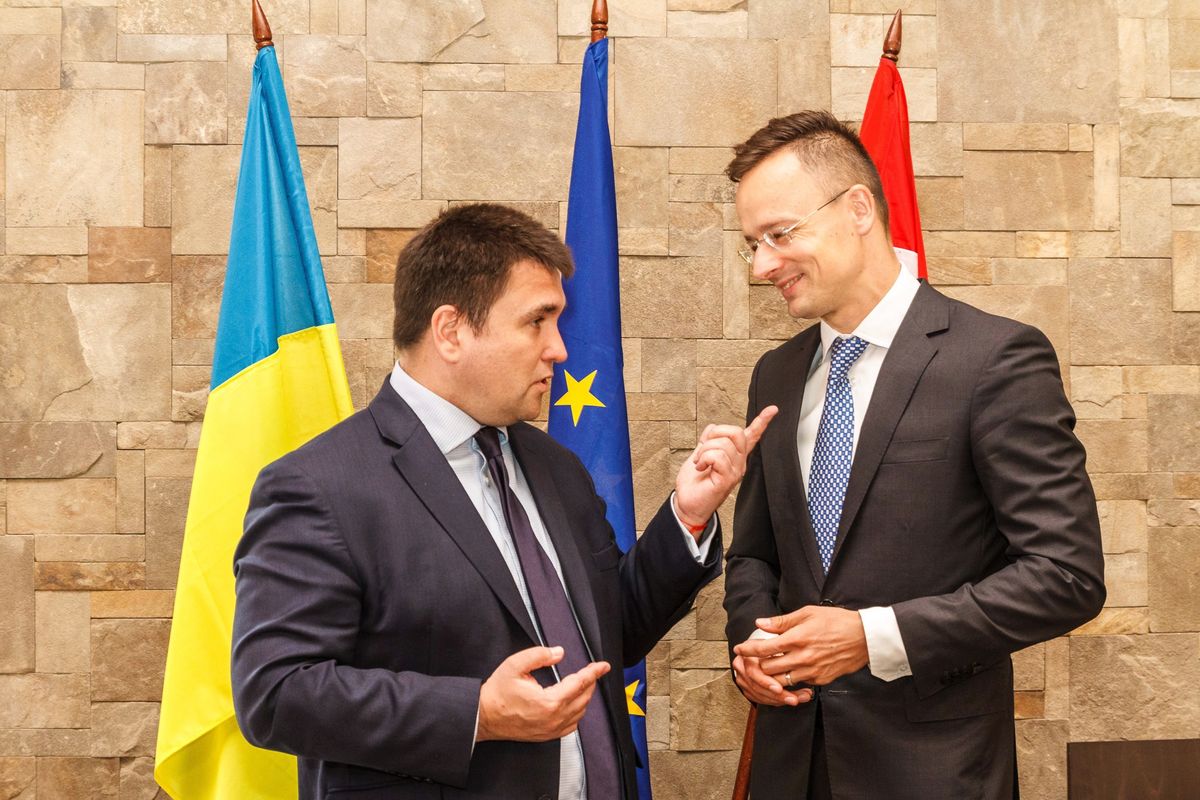 Ukraina wyrzuca węgierskiego konsula