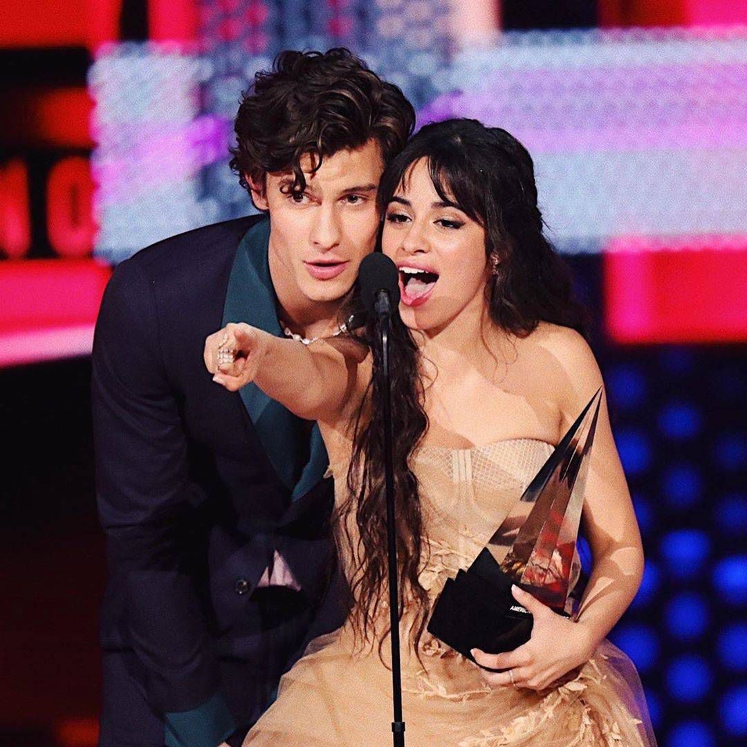 Camila Cabello i Shawn Mendes na romantycznych zdjęciach