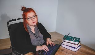 Pampers zamiast łazienki. Niepełnosprawna pani Renata obawia się pobytu w szpitalu