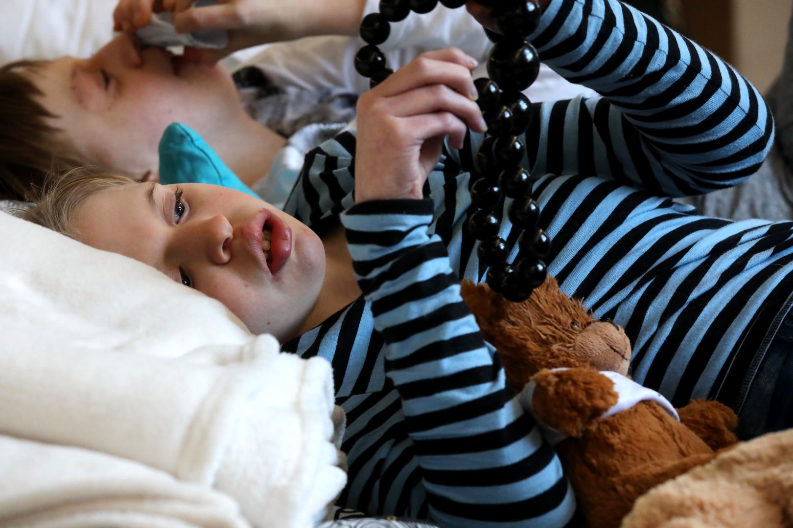 Od 18 kwietnia w Sejmie protestują rodzice osób niepełnosprawnych domagając się wprowadzenia m.in. dodatku rehabilitacyjnego dla osób niezdolnych do samodzielnej egzystencji po ukończeniu 18. roku życia