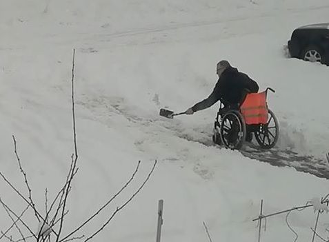 Wzruszająca scena podbija sieć. Dotarliśmy do pana Roberta