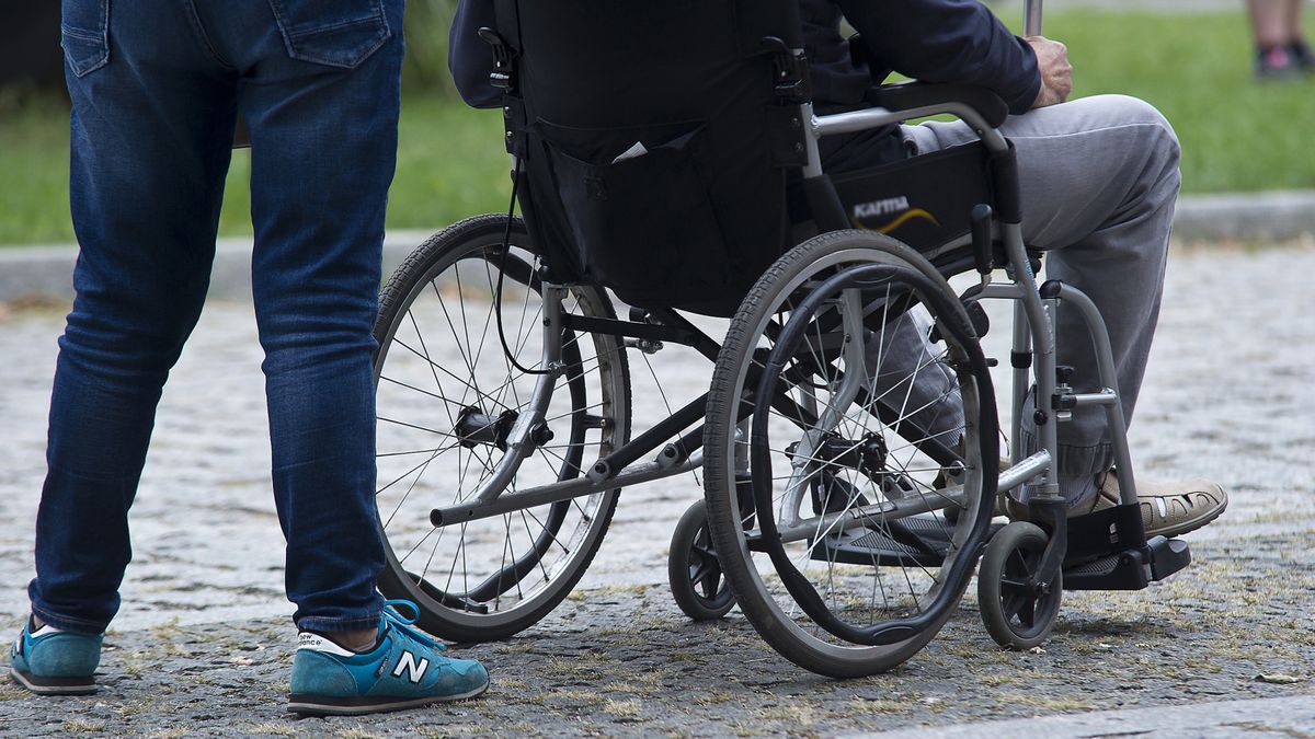 Spacer w ramach rehabilitacji powinien być dopuszczalny.