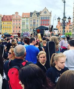 We Wrocławiu biją rekord Guinnessa. Jeszcze nigdy tyle osób nie grało kawałka Hendrixa