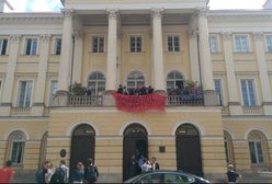 Studenci UW protestują przeciw reformie Gowina. Okupują balkon rektora