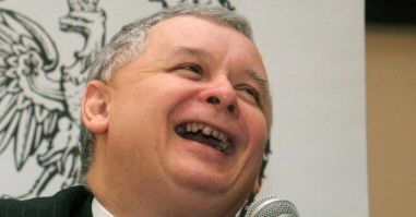 Premier bije rekordy zwoływania konferencji