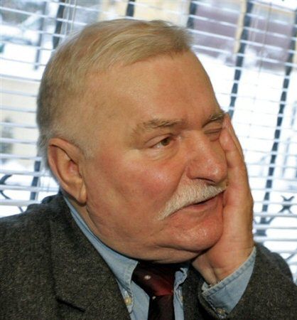 Wałęsa odszedł z "Solidarności" bo ta popiera PiS
