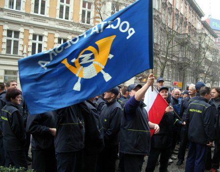 Kto zarobi na strajku Poczty Polskiej?