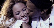 Beyonce po raz drugi wzięła ślub. Nikt nie przebije jej sukni! Wygląda jak bogini!