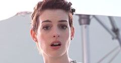 Anne Hathaway wygląda dobrze?