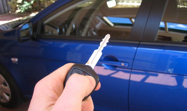Jak zabezpieczyć auto przed kradzieżą?