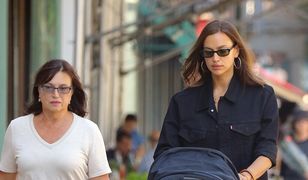 Piękna i smutna Irina Shayk na spacerze z wózkiem. Bradley, gdzie jesteś?